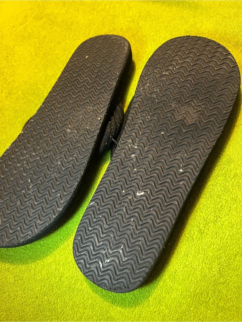 Levi's Men's Two Horse Flip Flops Men's Shoes 9M Black /Brown.  Levi's Two Horse